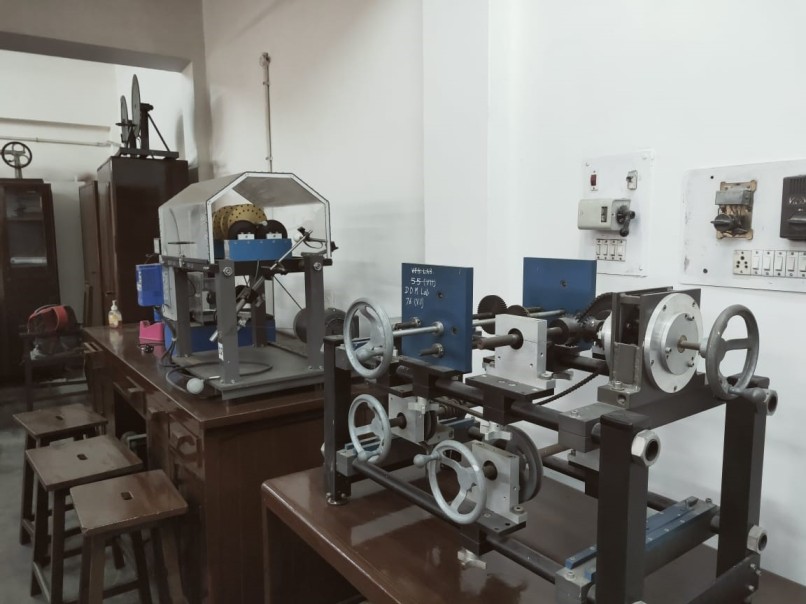 Dynamics of Machines Laboratory